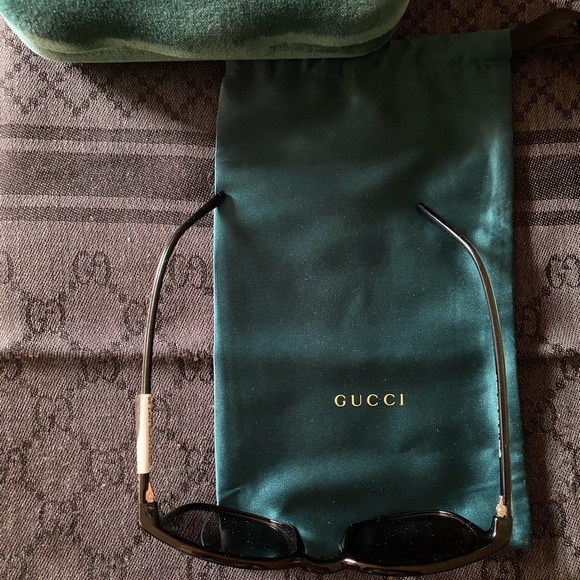 NEW GUCCI DARK GREEN SUNGLASSES WITH CASE/DUST BAG - Picture 6 of 7
